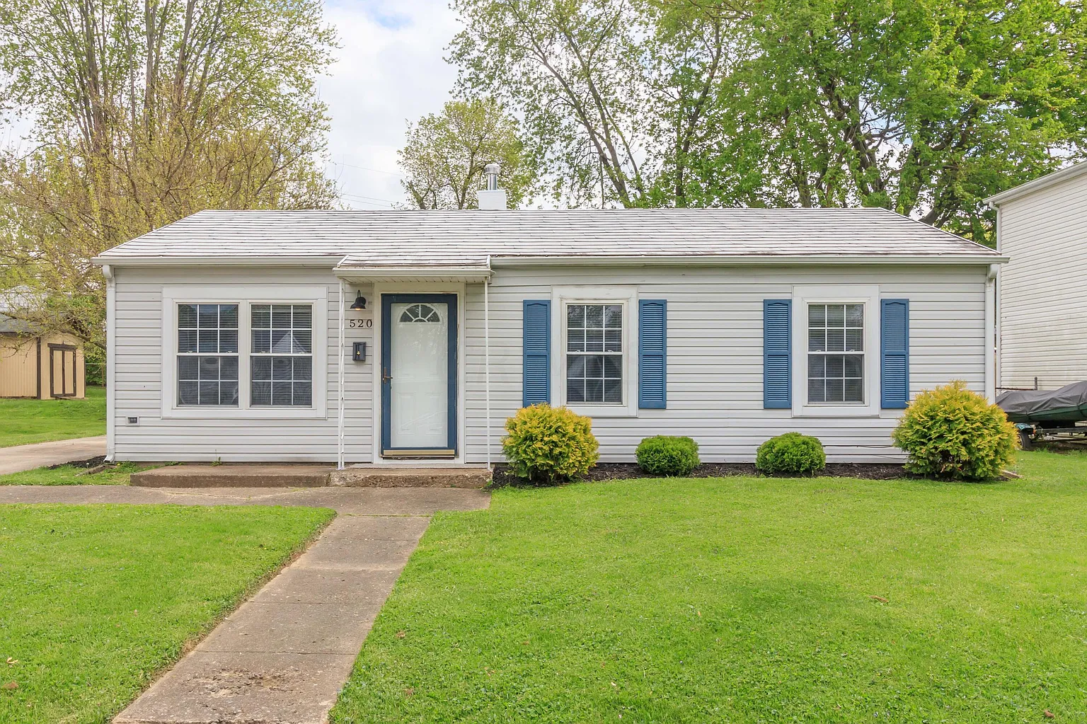520 Mohawk Dr photo 1
