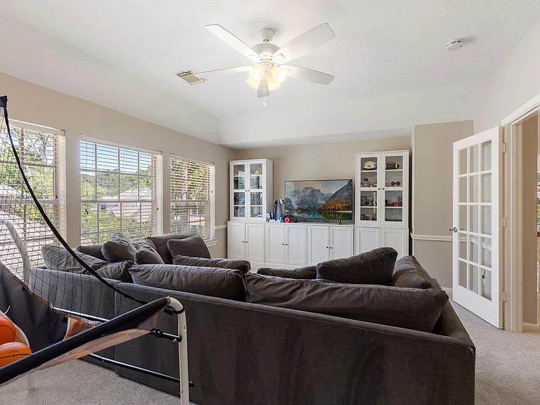 10 Scenic Mill Pl — Photo 36