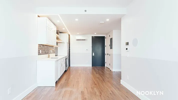 Rented by Nooklyn NYC LLC | media 116