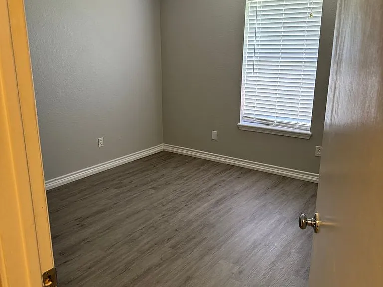 2888 Matt Dr — Photo 8