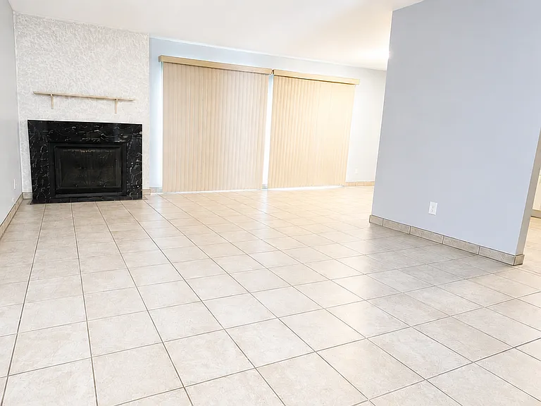274 Elmwood Ln #B1 — Photo 7