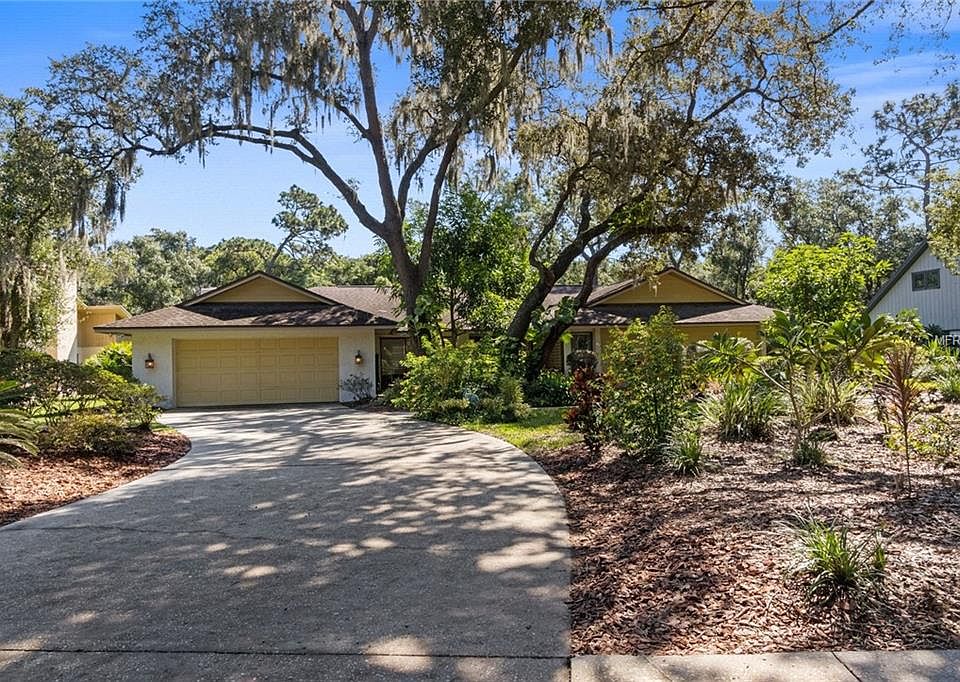 1st image of 10439 Oakbrook Dr