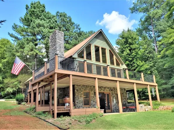 62 Moseley Dr, Ebony, VA 23845