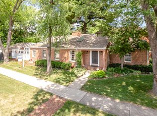 9644 S Brandt Ave, Oak Lawn, IL 60453