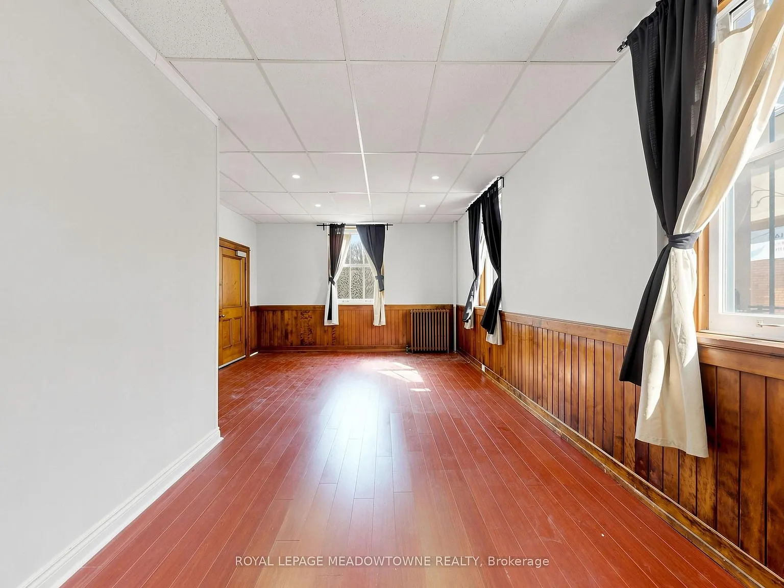 Studio, $1,600 — Photo 2