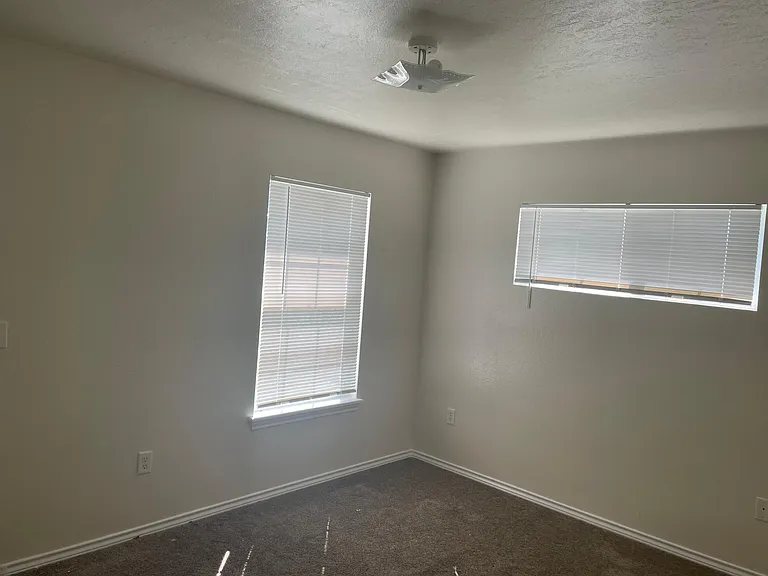 11940 W Cloverbrook Ln #201 — Photo 10