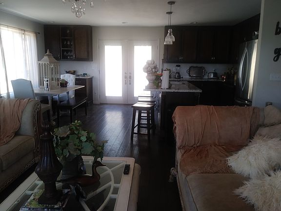 Open Concept Living/Kitchen 