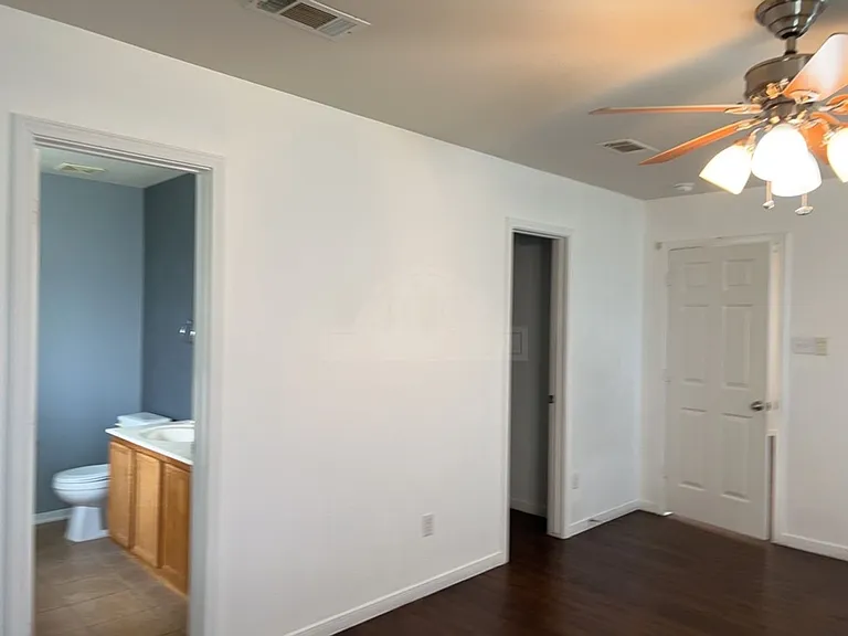 3304 Catalina Dr — Photo 17