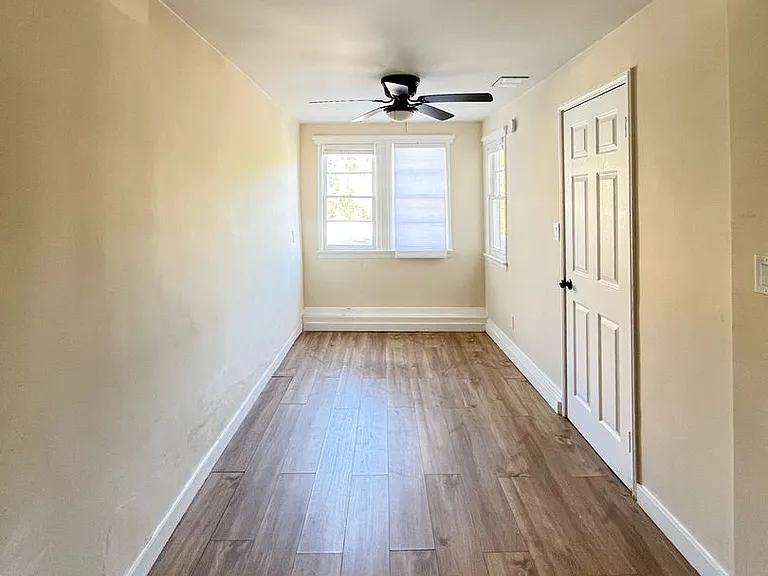 1610 Fargo Street — Photo 9