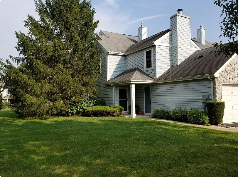 1st image of 393 Independence Dr