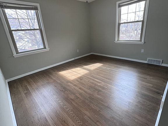 5th image of 13835 Clifton Blvd