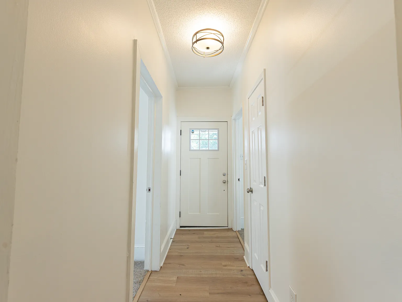 152 Academy Ave NW — Photo 3