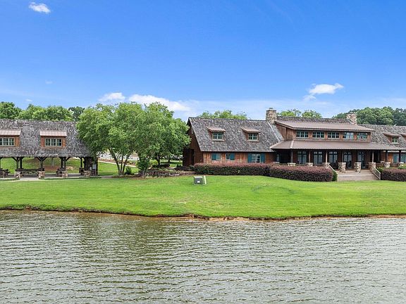 4th image of 15 Sourwood Ct