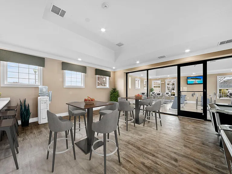 Rock Run Residences — Photo 16
