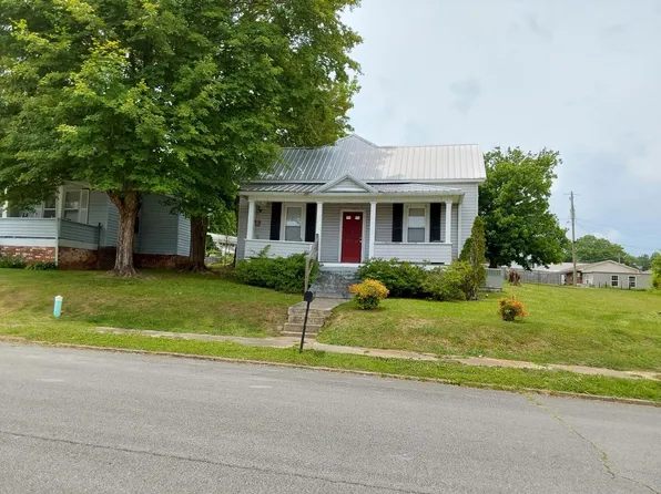 214 Ohio Ave, Etowah, TN 37331