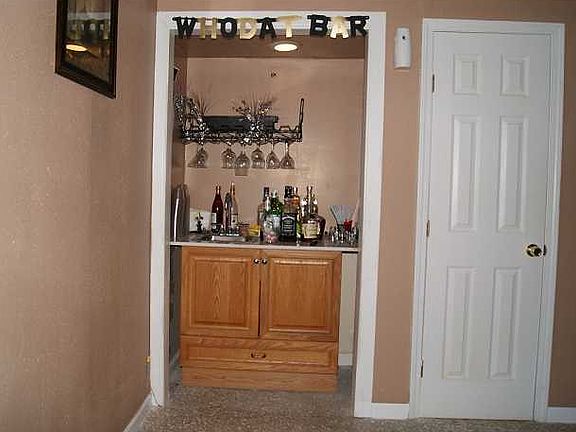 4th image of 7710 Crowder Blvd