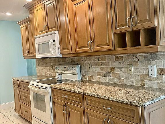4th image of 13163 Tall Pine Cir