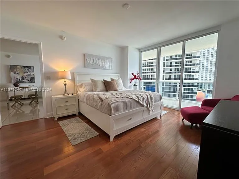 1830 Ocean Dr #CU-2010 — Photo 5