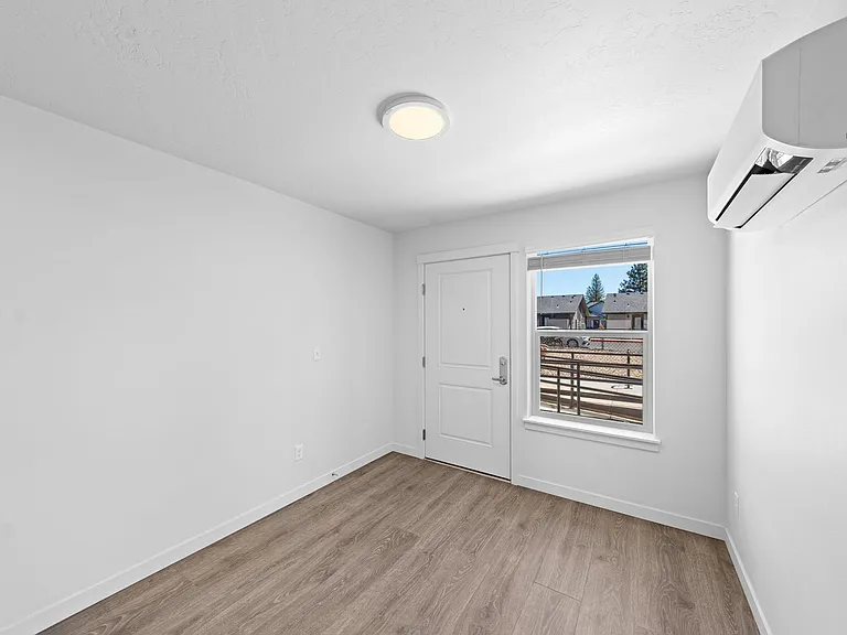 McKenzie Meadows Apartments — Photo 57