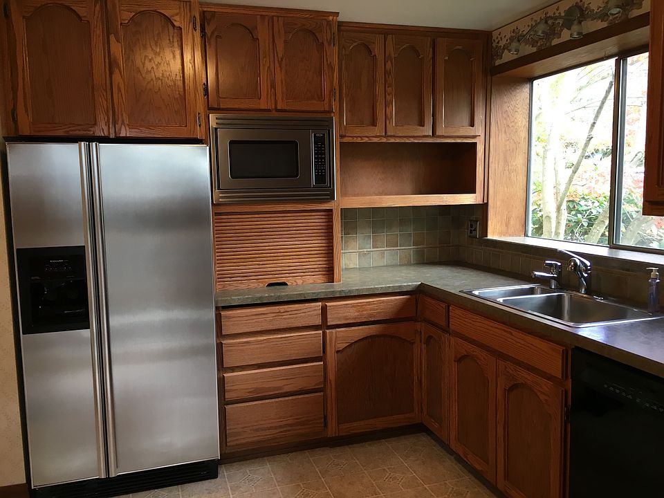 1st image of 10214 NE 68th Pl