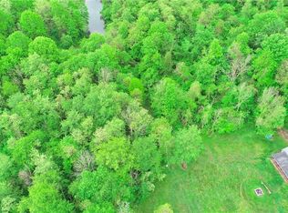 11202 Reservoir Rd, Cambridge, OH 43725