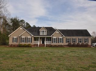 6835 Horseshoe Ln, Gloucester, VA 23061