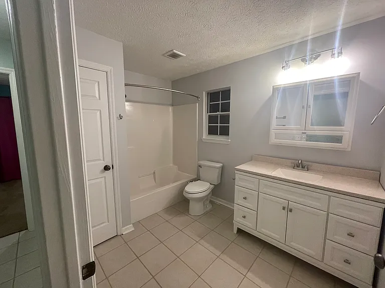 2517 Shady Oak Ct — Photo 14