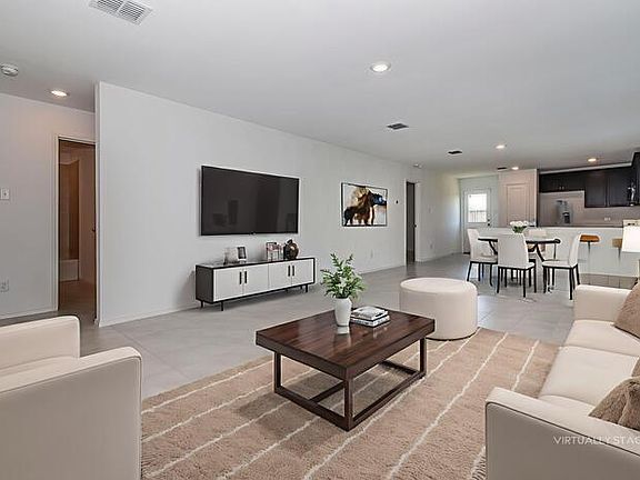 4th image of 5817 Rockrose Ln