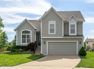 18046 W 163rd Ter, Olathe, KS 66062