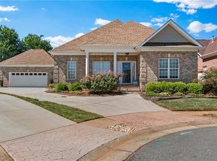 5905 Kenville Green Cir, Kernersville, NC 27284