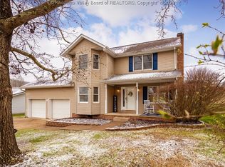 407 Green Acres Dr, Hurricane, WV 25526