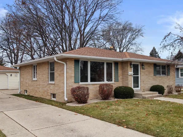 8318 25th AVENUE, Kenosha, WI 53143