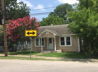 921 Booth St, Houston, TX 77009