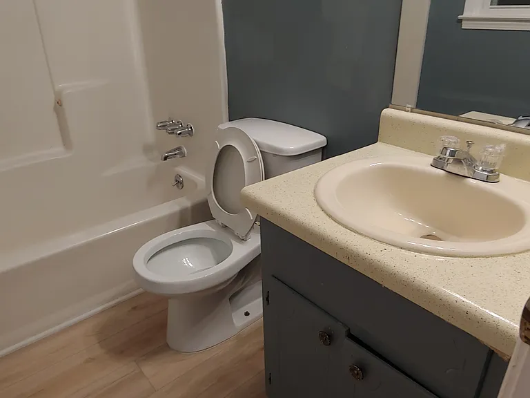 1008 Jeanette Ln — Photo 10