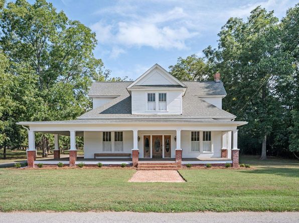 234 E Main St, Rutledge, GA 30663