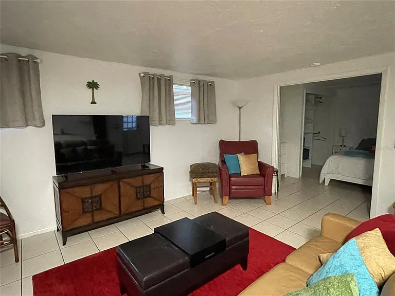 828 S Tuttle Ave #B — Photo 5