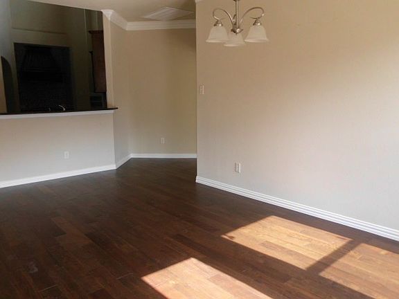 4th image of 1509 Eastbrook Dr