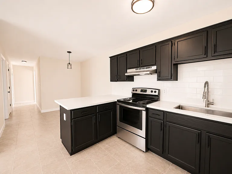 1804 Oasis Ave — Photo 11