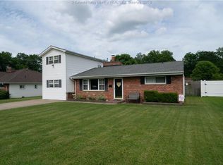 106 Sutherland Dr, Saint Albans, WV 25177