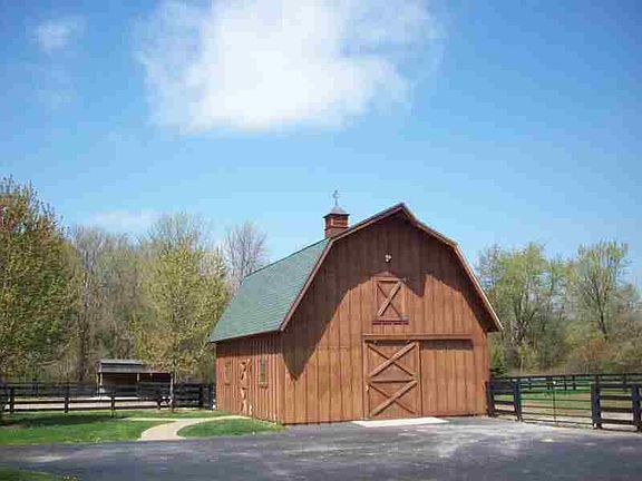 Gambrel Horse Barn
