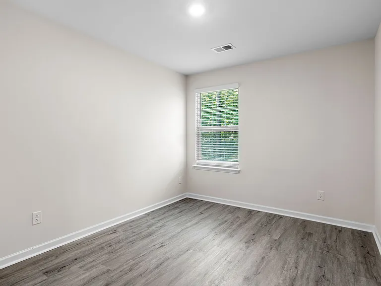 Rosemary Glen — Photo 29