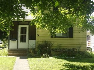 943 S 6th Ave, Kankakee, IL 60901