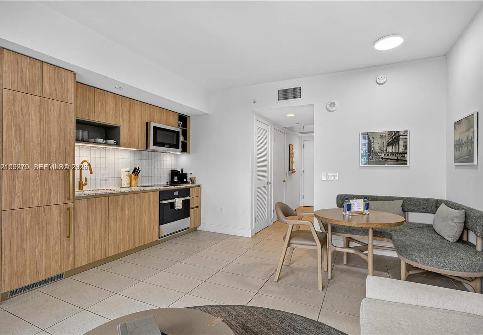 1 bed, 1.0 bath, 463 sqft, $2,950 — Photo 4