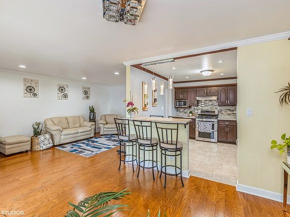 5th image of 11011 Stony Creek Dr APT 3A