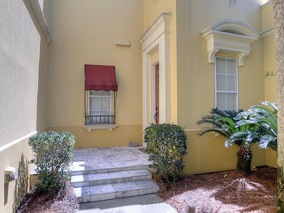 5th image of 8065 Fountains Dr