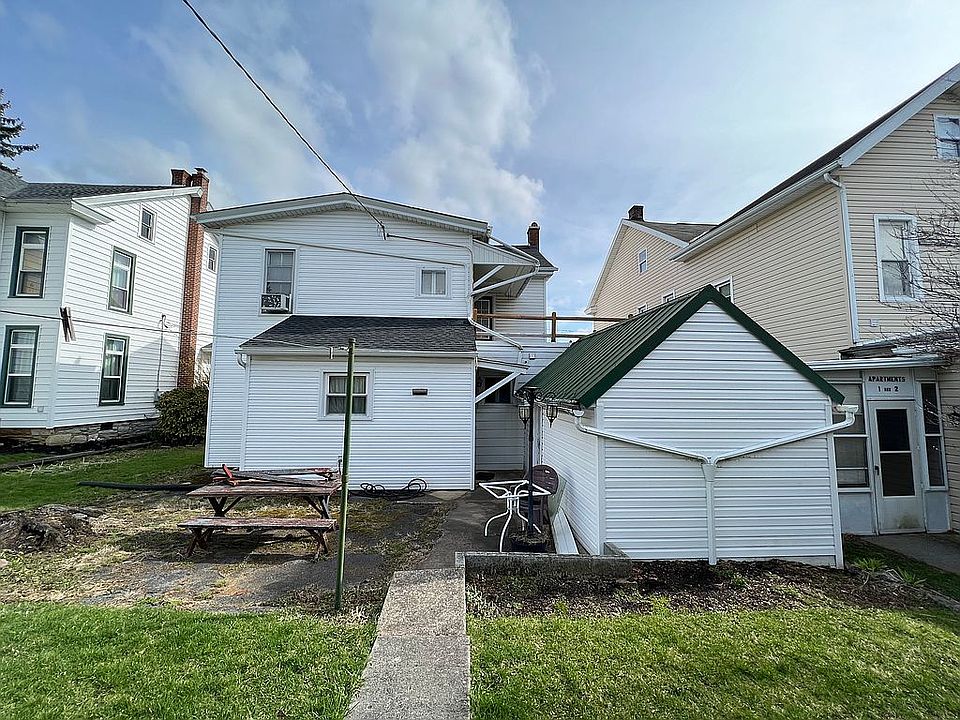 2nd image of 104 E Main St