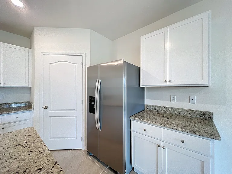 1043 Cascade Dr — Photo 19