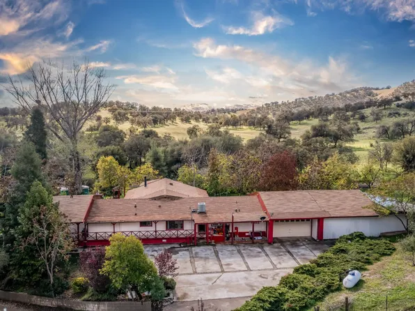 1351 Rector Ln, Squaw Valley, CA 93675