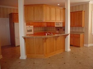 1010 Ridglea Dr, Burns, TN 37029