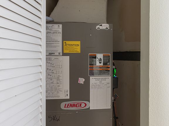 4th image of 19203 Harbour Vista Cir